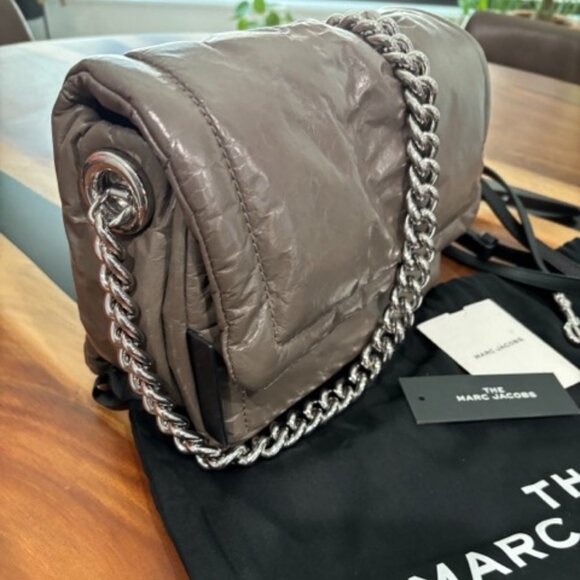 The Marc Jacobs Pillow Bag - Loam Soil - Picture 2 of 7